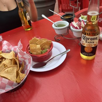 Tacos Rigo - Chips & guac - Mexican Near Me - Cancún, ROO Tacos Rigo - Chips & guac - Mexican Near Me - Cancún, ROO