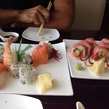 Sushi Taro - Lunch combo & pink lady roll - Japanese Near Me - Mount Pleasant, South Carolina Sushi Taro - Lunch combo & pink lady roll - Japanese Near Me - Mount Pleasant, South Carolina