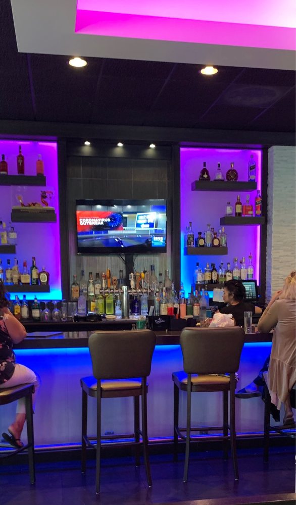 Lemon Grass Restaurant & Lounge