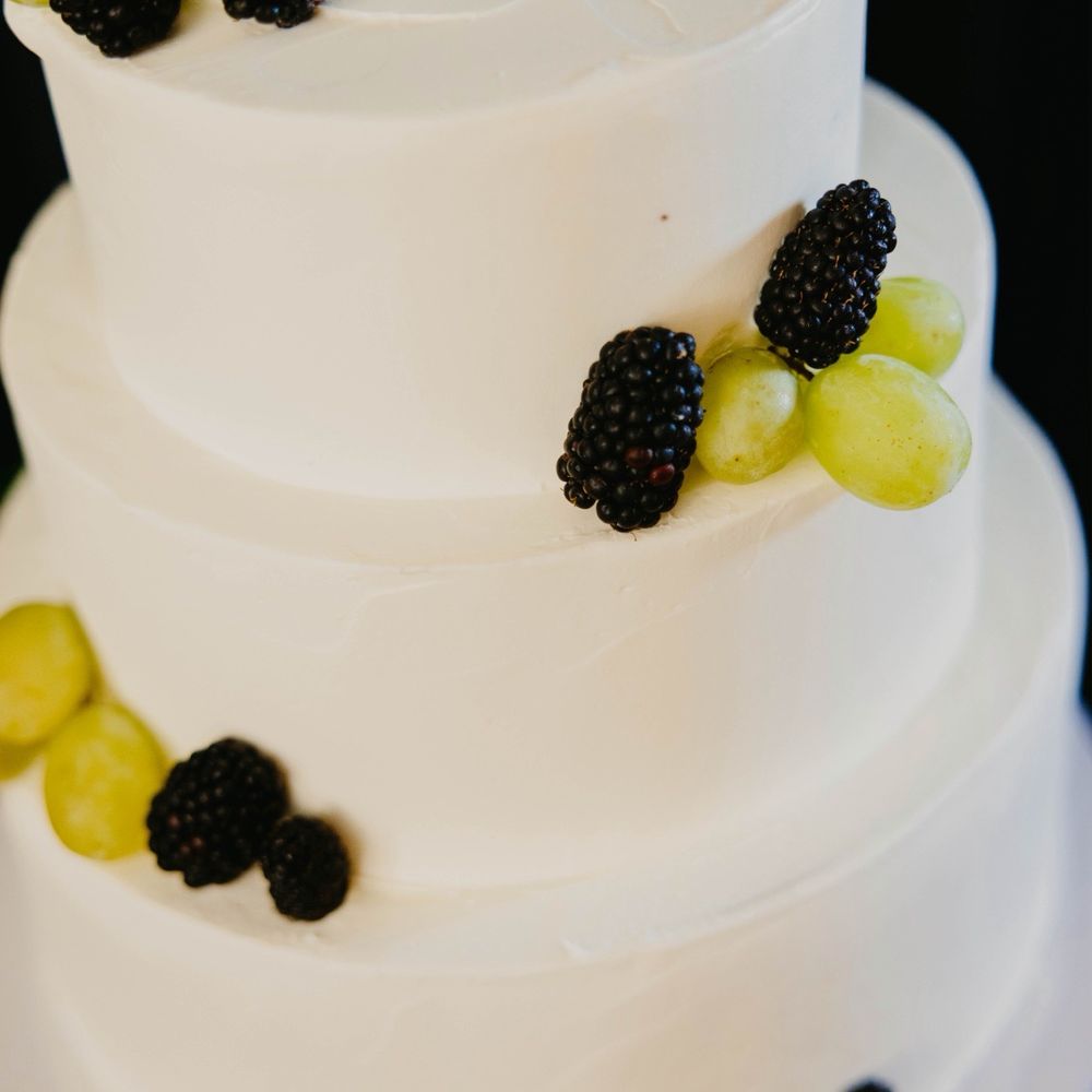 Dore Cake - Custom Cakes Near Me