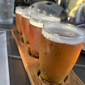 1850 Restaurant - Beer flight - American Near Me - Mariposa, California 1850 Restaurant - Beer flight - American Near Me - Mariposa, California