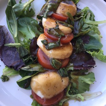 Osteria Divino - Caprese salad. The mozzarella tasted home made. - Italian Near Me - Sausalito, California