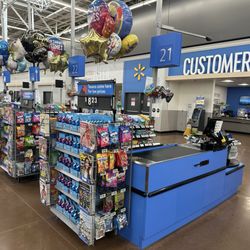 Walmart Supercenter - Check Out