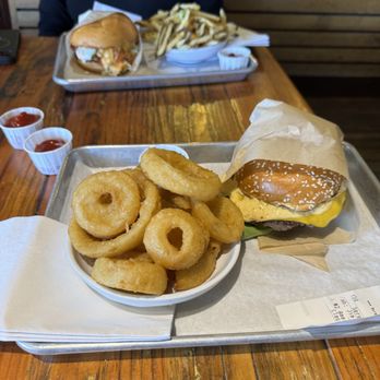 The Hub - Burgers Near Me - San Anselmo, California The Hub - Burgers Near Me - San Anselmo, California