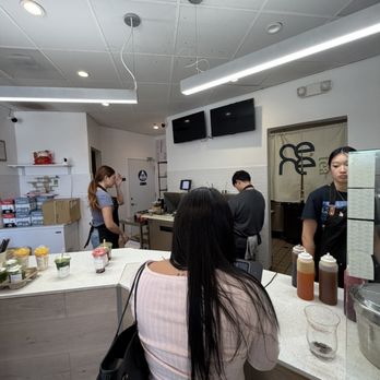 Ceré Tea - Inside - Bubble Tea Near Me - Milpitas, California