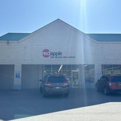 Red Apple Store - Outside view