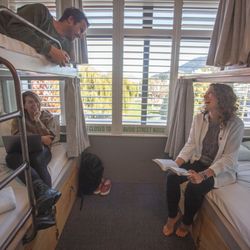 Absoloot Hostel Queenstown - Absoloot Hostel QT, Queenstown. En-Suite Dormitory