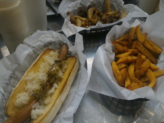 Charlie's Grind & Grill by null