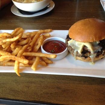 Crush & Brew - Kobe burger, extra crispy fries and homemade ketchup - New American Near Me - Temecula, California