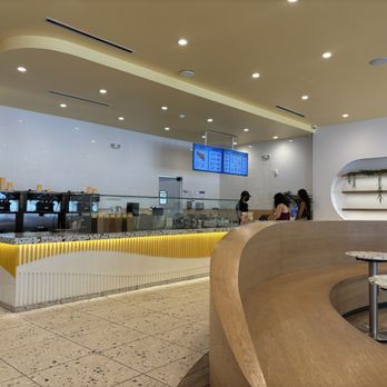 Somisomi - Front counter - Desserts Near Me - Austin, Texas Somisomi - Front counter - Desserts Near Me - Austin, Texas