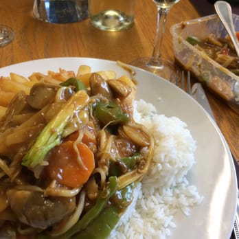 Golden Gate - Vegetables in satay sauce with rice and chips - Chinese Near Me - Armagh, ARM