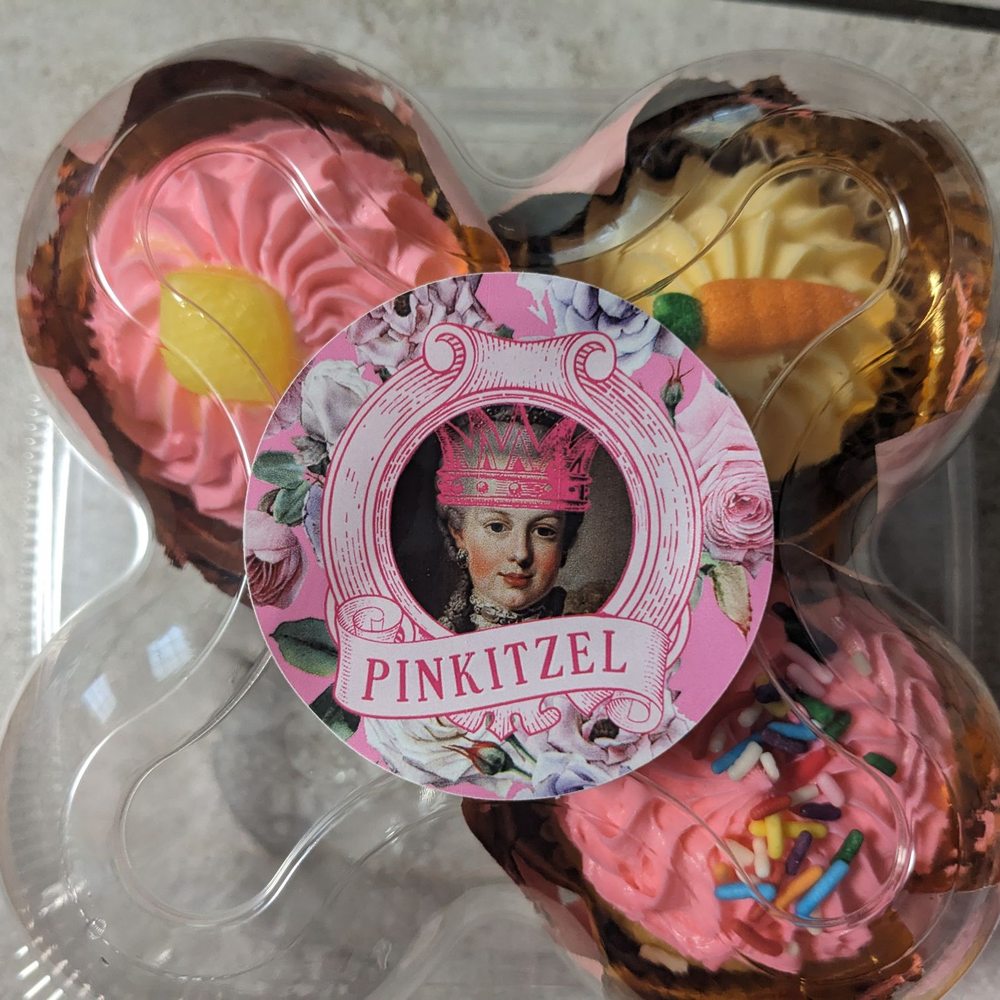 4 Pack of cupcakes 4 Pack of cupcakes