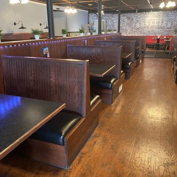 Rosalie's Grill - Dining room - Pizza Near Me - Chambersburg, Pennsylvania Rosalie's Grill - Dining room - Pizza Near Me - Chambersburg, Pennsylvania