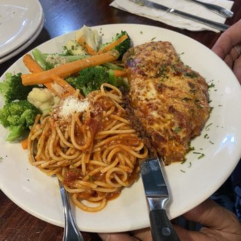 Niko's Pizzeria - Chicken Parmigiana - Pizza Near Me - San Pedro, California