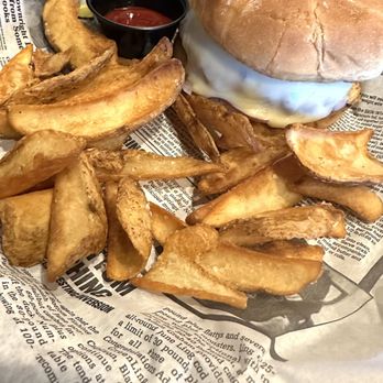 Uncommon Grill - Fries, All American Burger - New American Near Me - Watertown, Connecticut Uncommon Grill - Fries, All American Burger - New American Near Me - Watertown, Connecticut