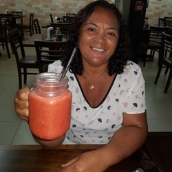 Nerd's Burger's - Minha sogra com um suco de morango, maracujá e manjericão