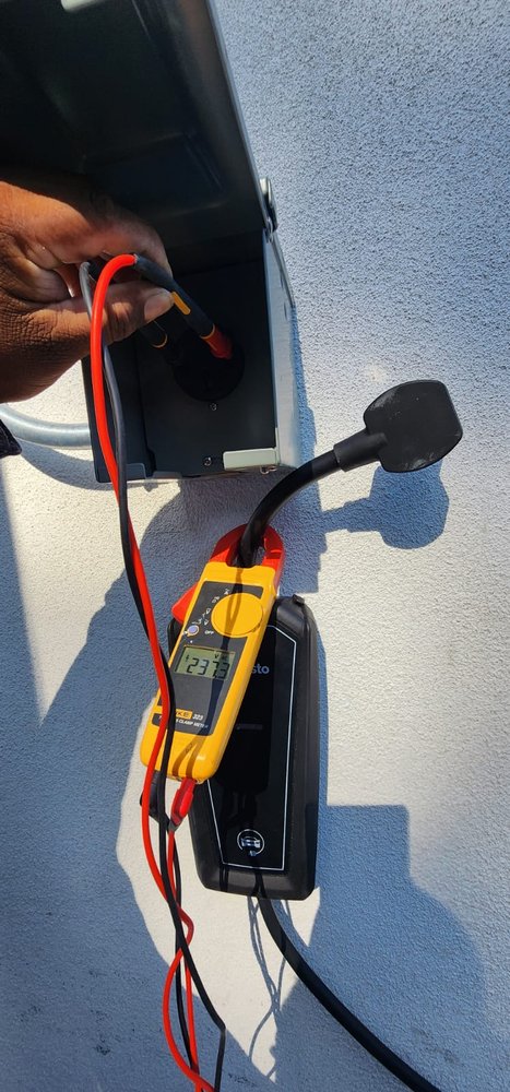 Slide of TomTech Electric