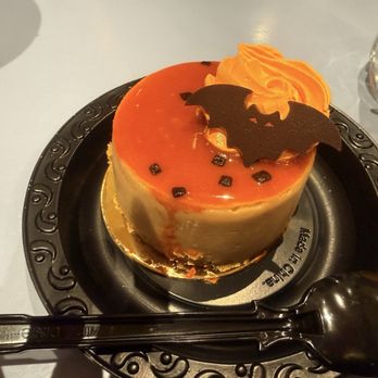 Jolly Holiday Bakery Cafe - Caramel Apple Cheesecake - Bakeries Near Me - Anaheim, California