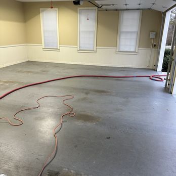 Guardian Garage Floors - Before - Flooring Near Me - Acworth, Georgia Guardian Garage Floors - Before - Flooring Near Me - Acworth, Georgia