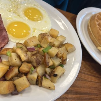 Turning Point - Breakfast Combo - Breakfast & Brunch Near Me - Media, Pennsylvania Turning Point - Breakfast Combo - Breakfast & Brunch Near Me - Media, Pennsylvania