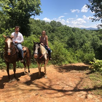 Blanche Manor - Horseback Riding Near Me - Copperhill, Tennessee Blanche Manor - Horseback Riding Near Me - Copperhill, Tennessee