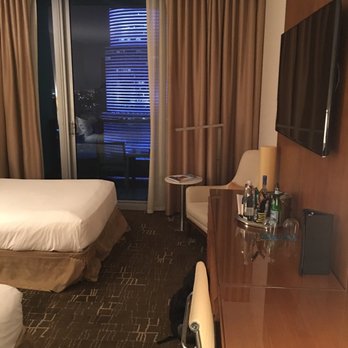 Kimpton EPIC Hotel - Fantastic room! - Hotels Near Me - Miami, Florida Kimpton EPIC Hotel - Fantastic room! - Hotels Near Me - Miami, Florida