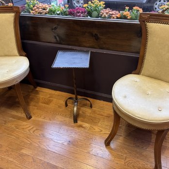 Mary O’s - Seating - Coffee & Tea Near Me - New York, New York Mary O’s - Seating - Coffee & Tea Near Me - New York, New York