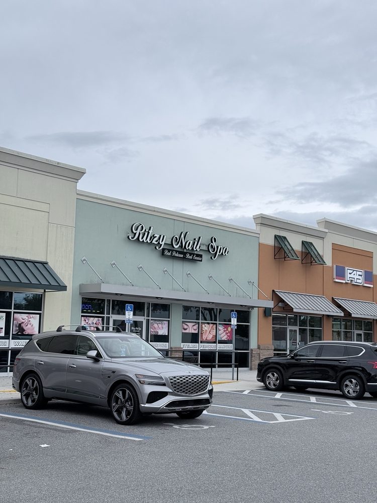 Ritzy Nail Spa Image