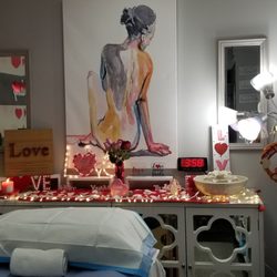 Brazil Appeal Waxing - Try our virtually painless chocolate & strawberry Brazilian hard wax for your special Valentine or yourself during the month of February.