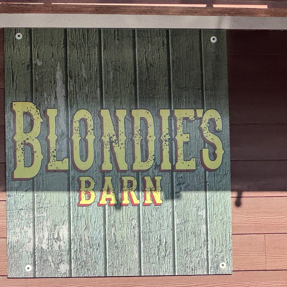 Blondie's Barn - Outside sign - Breakfast & Brunch Near Me - Haslett, Michigan