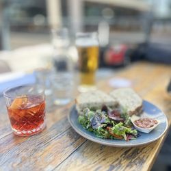 Tolhuistuin - Tuna melt and Negroni