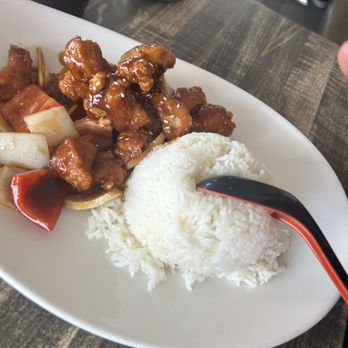 Saigon House Restaurant - Thai Near Me - Brampton, Ontario