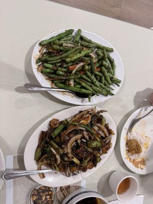 Chang's Kitchen Restaurant by null