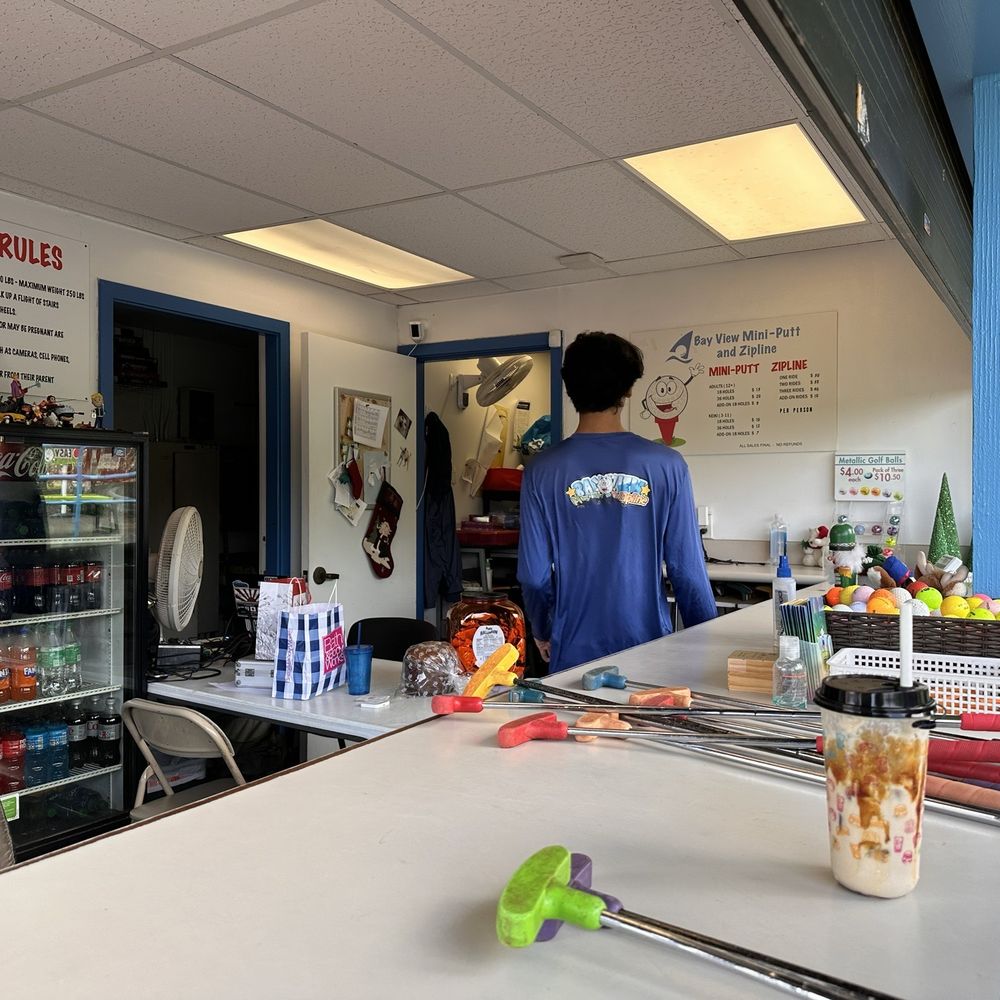 TMT MAKAHA SURF CLUB BOWLING SHIRTS M トリコロール アイボリー ボーリング シャツ 刺繍 アロハ ※レターパック発送 TMT MAKAHA SURF CLUB BOWLING SHIRTS M トリコロール アイボリー