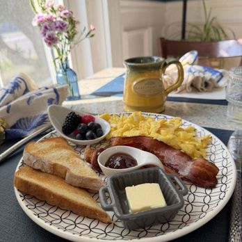 Hartstone Inn - Hotels Near Me - Camden, Maine