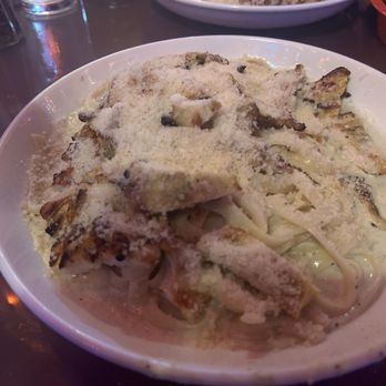 Riva's Italian Restaurant - Fettuccine Alfredo with grilled chicken - Italian Near Me - Houston, Texas Riva's Italian Restaurant - Fettuccine Alfredo with grilled chicken - Italian Near Me - Houston, Texas