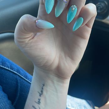 Sun Nails and Spa - Nail Salons Near Me - Northridge, California