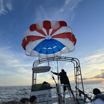 X-Treme Parasail - Parasailing Near Me - Honolulu, Hawaii X-Treme Parasail - Parasailing Near Me - Honolulu, Hawaii