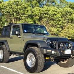 Glen Cove Avenue Collision