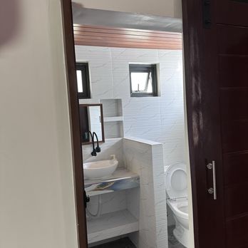 annie's lodge - Bathroom - Resorts Near Me - Agoo, LUN annie's lodge - Bathroom - Resorts Near Me - Agoo, LUN
