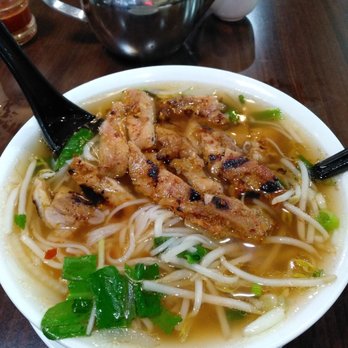Pho Metro - Small pho with grilled chicken, so good - Vietnamese Near Me - Scarborough, Ontario