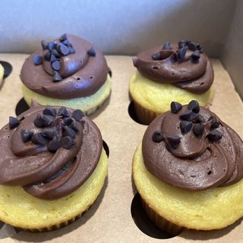 Busy Bees Cupcakery - Bakeries Near Me Busy Bees Cupcakery - Bakeries Near Me