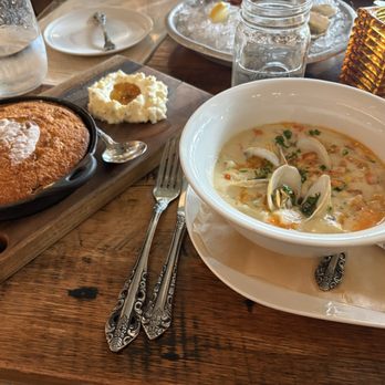 The Pearl - Clam Chowder and Jalapeño Honey Cornbread - Seafood Near Me - Tampa, Florida The Pearl - Clam Chowder and Jalapeño Honey Cornbread - Seafood Near Me - Tampa, Florida