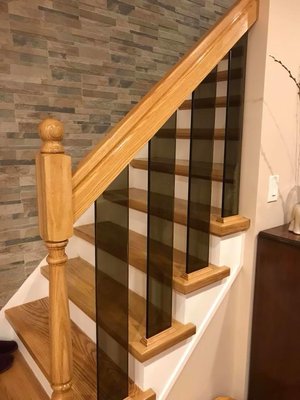 V-Y Glass and Mirror Services by null