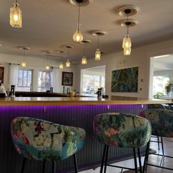 The Lazy Ballerina Bistro - Bar area