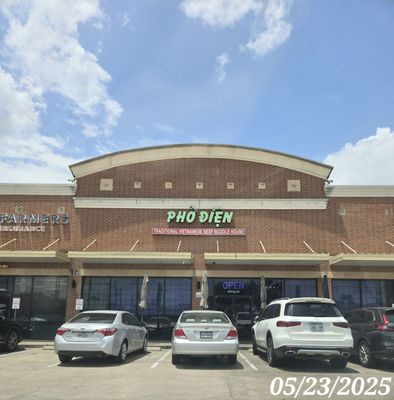 Pho Dien by null