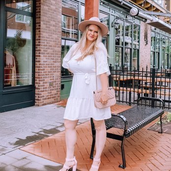 Magnolia & Oak - Women's Clothing Near Me - Chilliwack, British Columbia Magnolia & Oak - Women's Clothing Near Me - Chilliwack, British Columbia