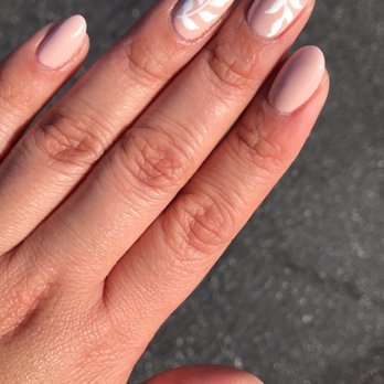 Ivy Nails & Spa - Loved my nail design for my wedding. - Nail Salons Near Me - Whittier, California