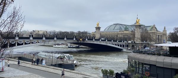 Pont Alexandre III by null