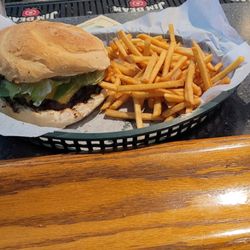 Olde Village Pub & Liquors - California Burger and fries